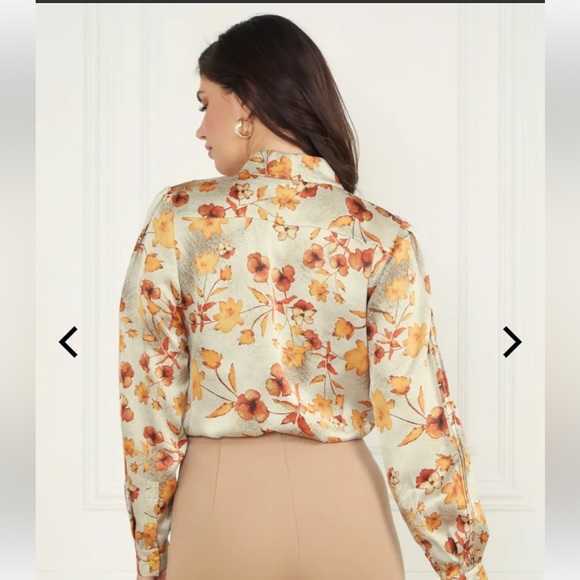 Marciano Fall Leaves Pattern Satiny Bodysuit - Size M - Picture 4 of 15